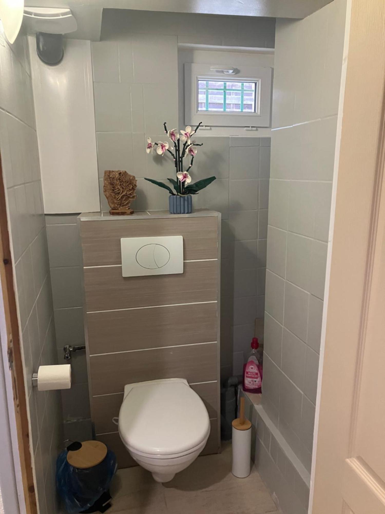 Grande Chambre, Sdb Partagee Homestay